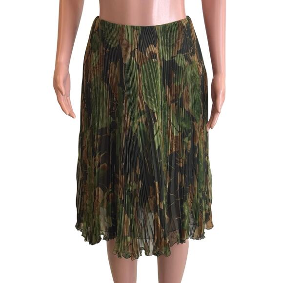 Valentino Pleated Skirt Womens Silk Green Brown Camo Print Knee